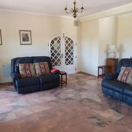 Spacious Lara Estoi With Heated Pool * Distrikt Faro