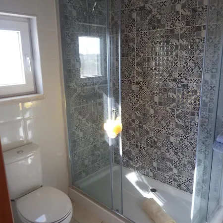 Vila Spacious Lara Estoi With Heated Pool