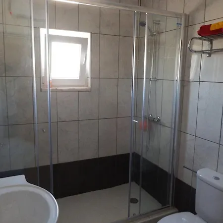 Spacious Lara Estoi With Heated Pool Faro